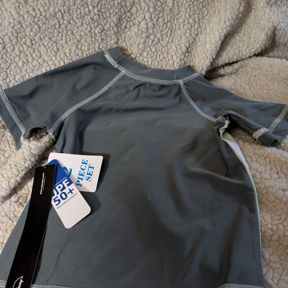 Disney Grogu 2T Swim Trunks &Top - Picture 5 of 9